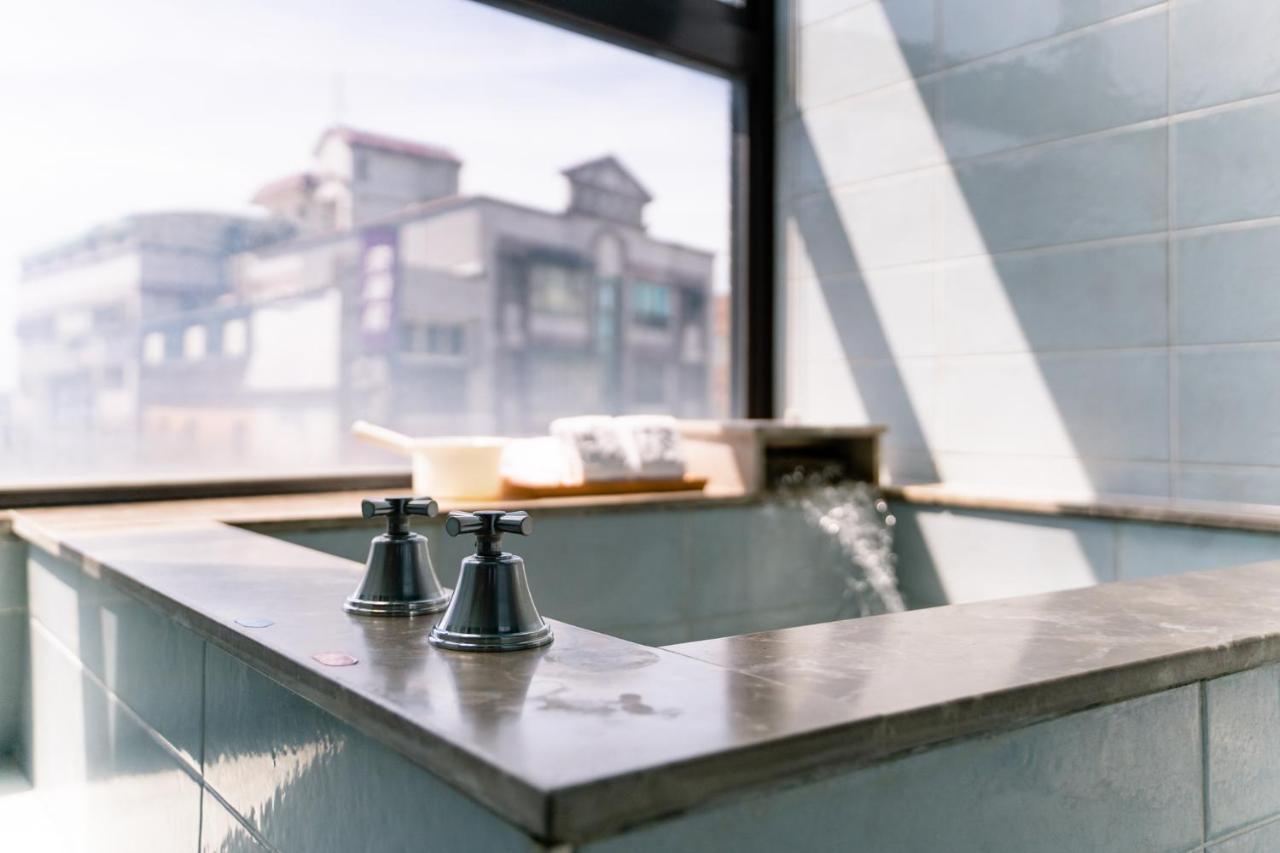 58˚ Hotspring Hotel Jiaoxi Eksteriør billede